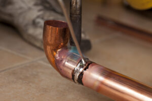 Soldering copper pipes